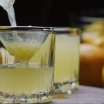 Citrinų sulčių nauda sveikatai ir šalutinis poveikis vartojant per daug