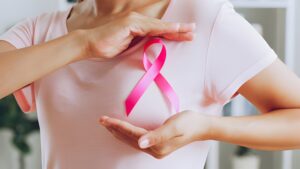 krūties vėžiu išgyvenusiųjų padidėja antrųjų vėžio atvejų rizika